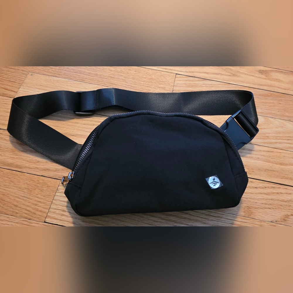 NEW Halara Black Waist Belt Bag 8"×5"×2"